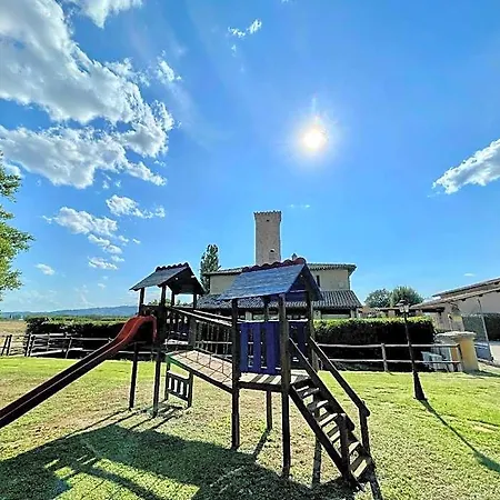 호텔 Ab Fab With Pool, Huge Grounds, Mediation Park, Child Activity Park - Exc 4*